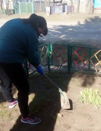 IMG-94f53fc17969f7ee790d98b8a325954e-V-min