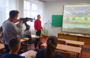 Зміцнення матеріальної бази закладів освіти